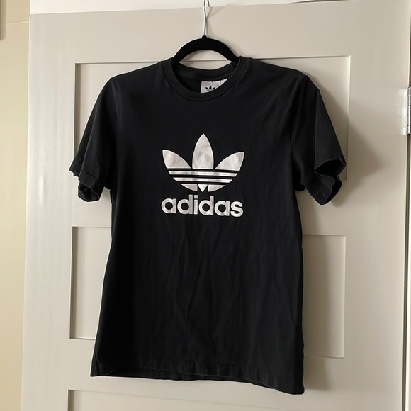 Adidas T-shirt - Picture 1 of 3